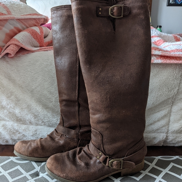 Distressed Brown Leather Tall Boots! - Picture 7 of 9